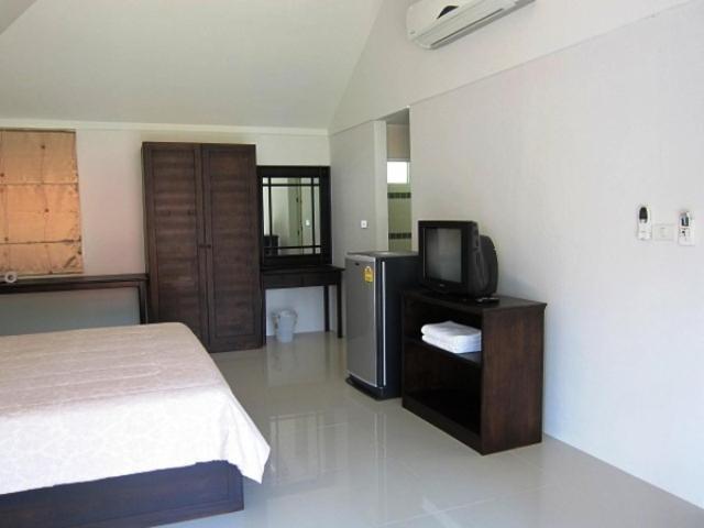 Kalim Hill Hotel Patong Room photo